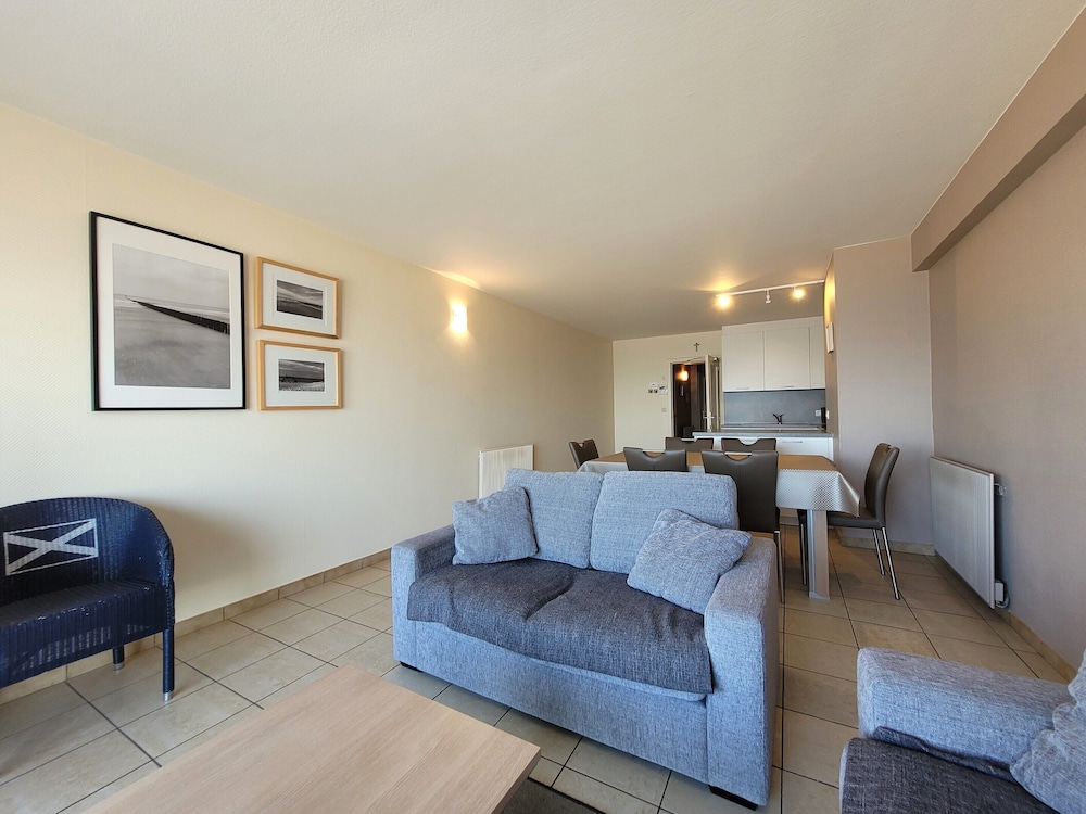 Apartment With Terrace in Middelkerke