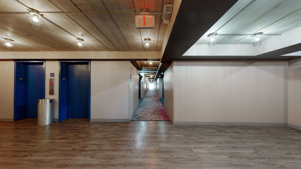voco College Station Aggieland by IHG