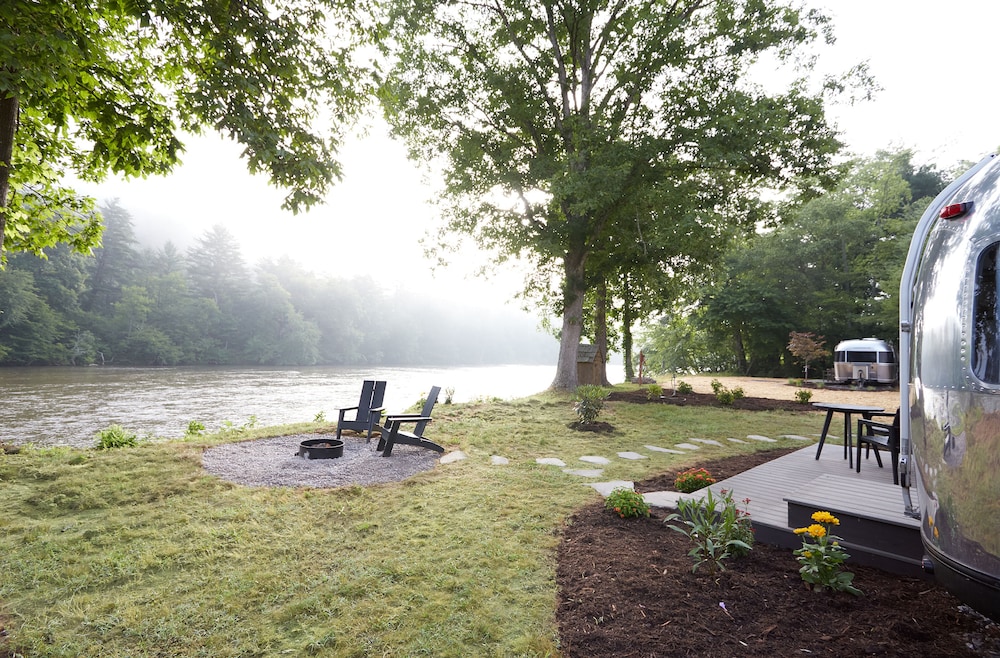 Asheville River Cabins
