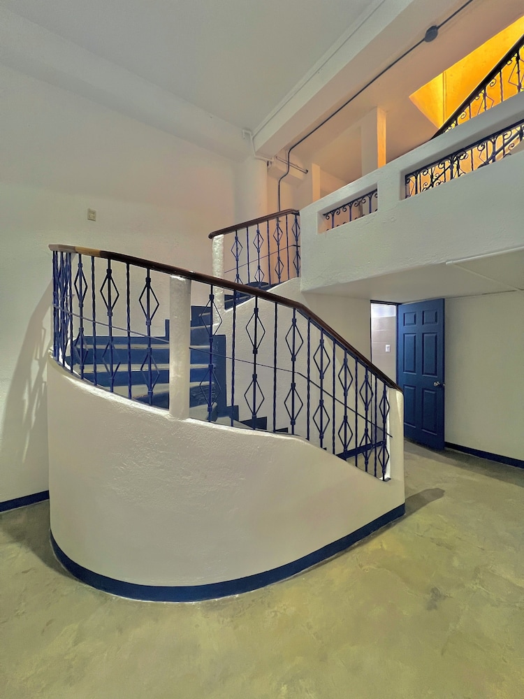 Hostal Urban