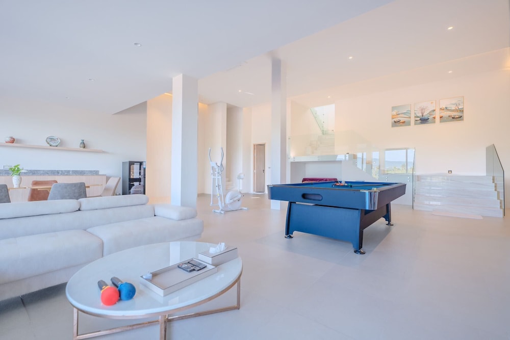 The Salin Seaview Villas
