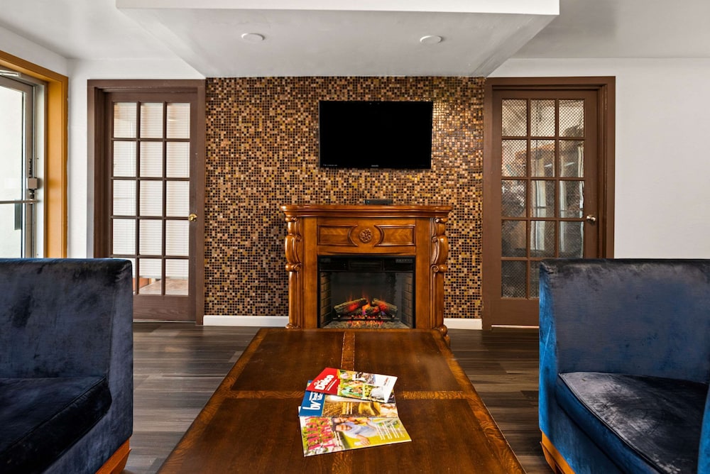 Rodeway Inn Brooklawn view 4