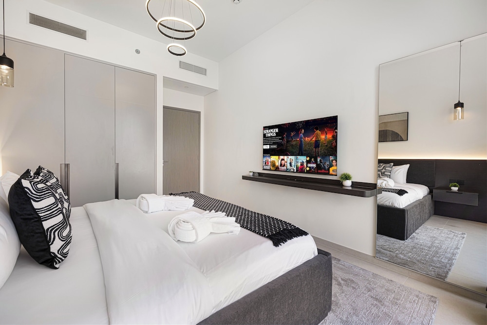 Grande Suites by Hostiva - Burj View