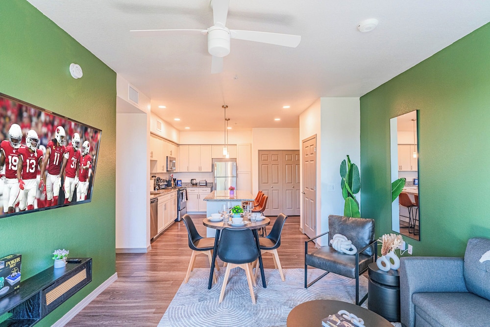 ROVE LIVING/KL - Cardinal 95