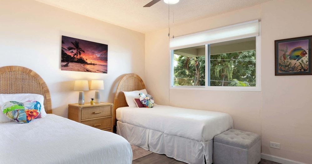 Oceanfront Condo 117 in Kailua-kona