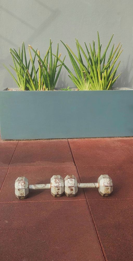 Exclusive Apt With Balcony, Stunning Views & Pool