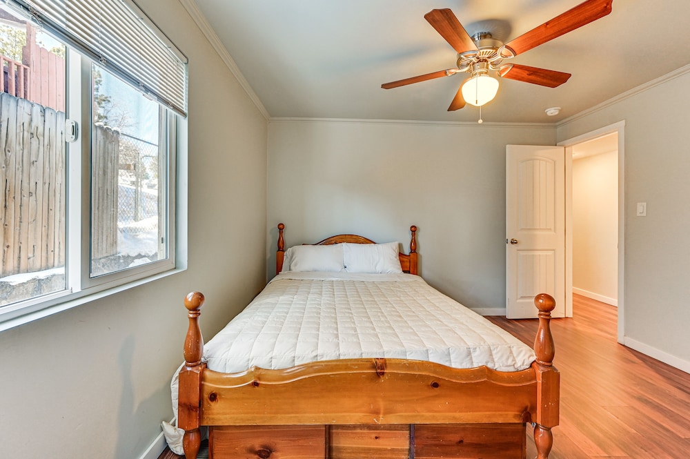 Flagstaff Home w/ Grill: 3 Mi to Historic Downtown