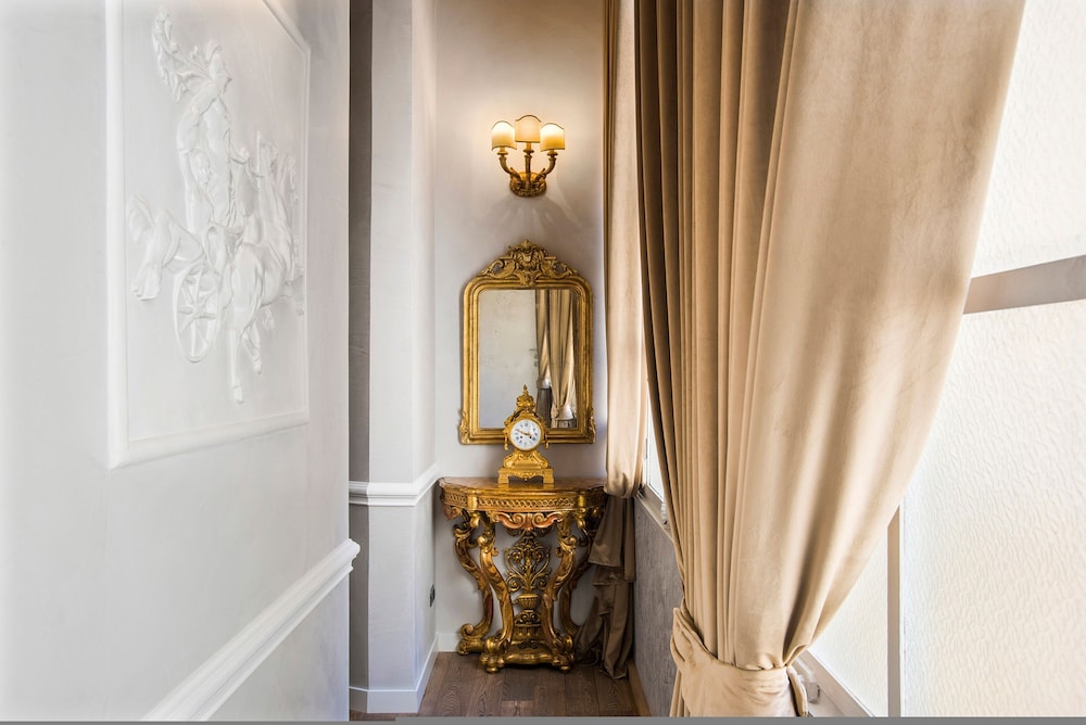 Alta Luxury Apartments - Spagna Apartment