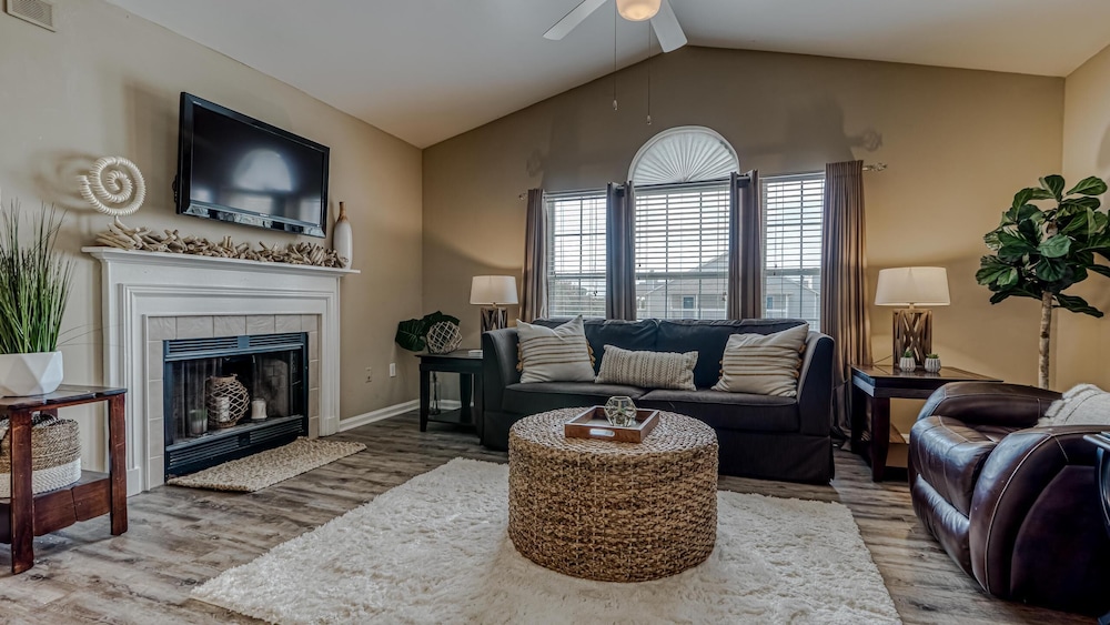 Colony Club #U3 by Southern Vacation Rentals