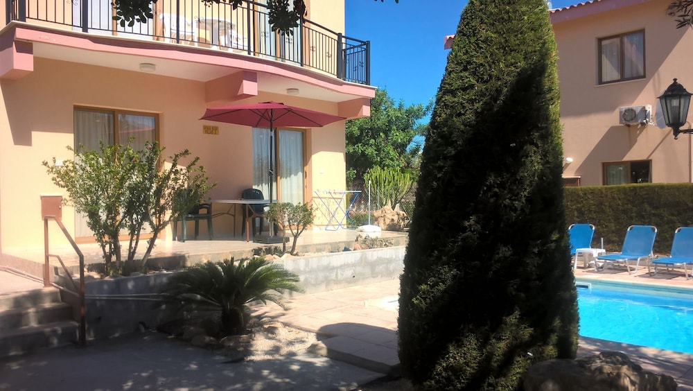 Kapsalia Holiday Villas