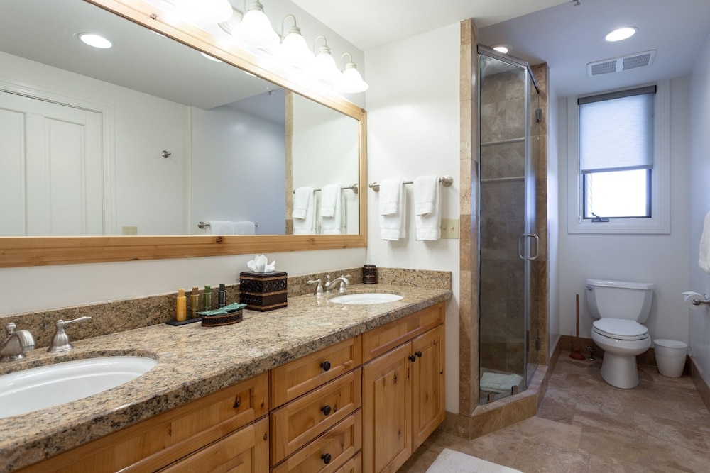 Trail's End Lodge at Deer Valley Resort - Three Bedroom Residence with Spa #506 3 Condo