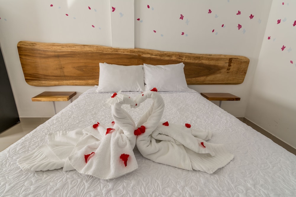 Club Ibiza - Party Hotel & Beach Club