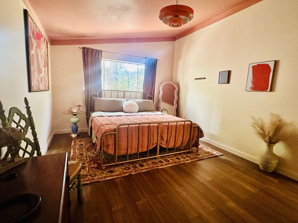 Palma Plaza Unit C