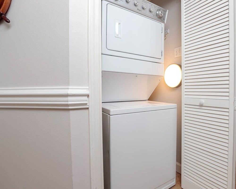 Phoenix X 1412 2 Bedroom Condo