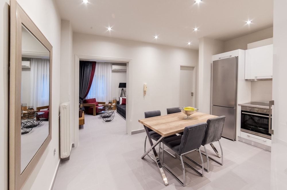 Acropolis View Deluxe Penthouse & Luxury Apartments