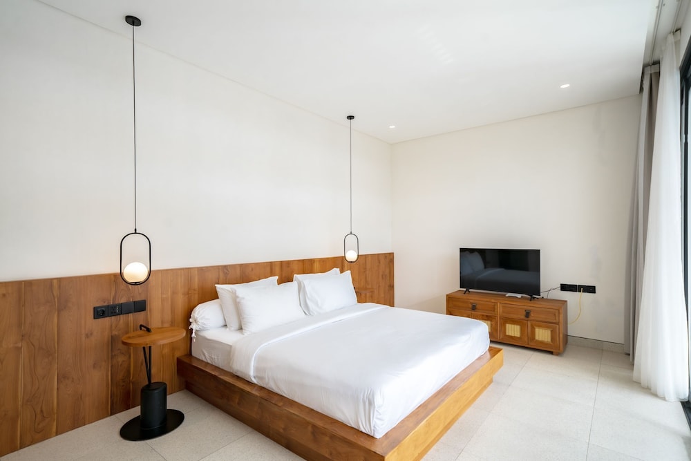 RHYS Villa Pererenan