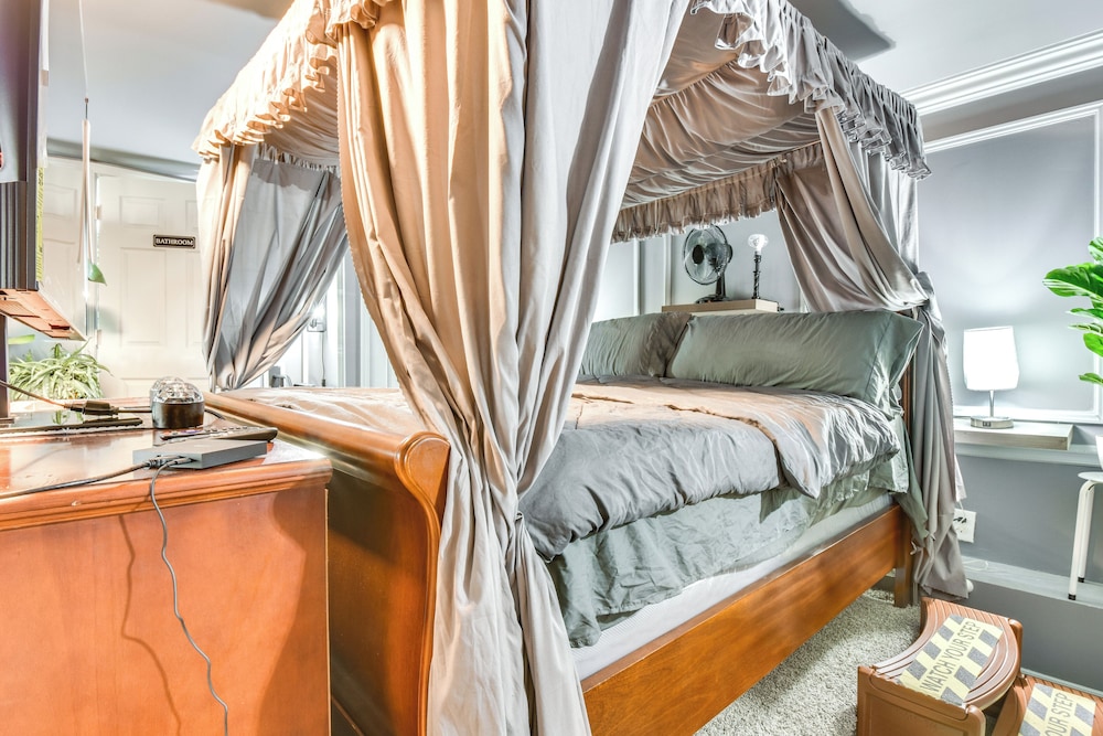 1 Mi to Dtwn & UGA Campus: Cozy Athens Getaway!