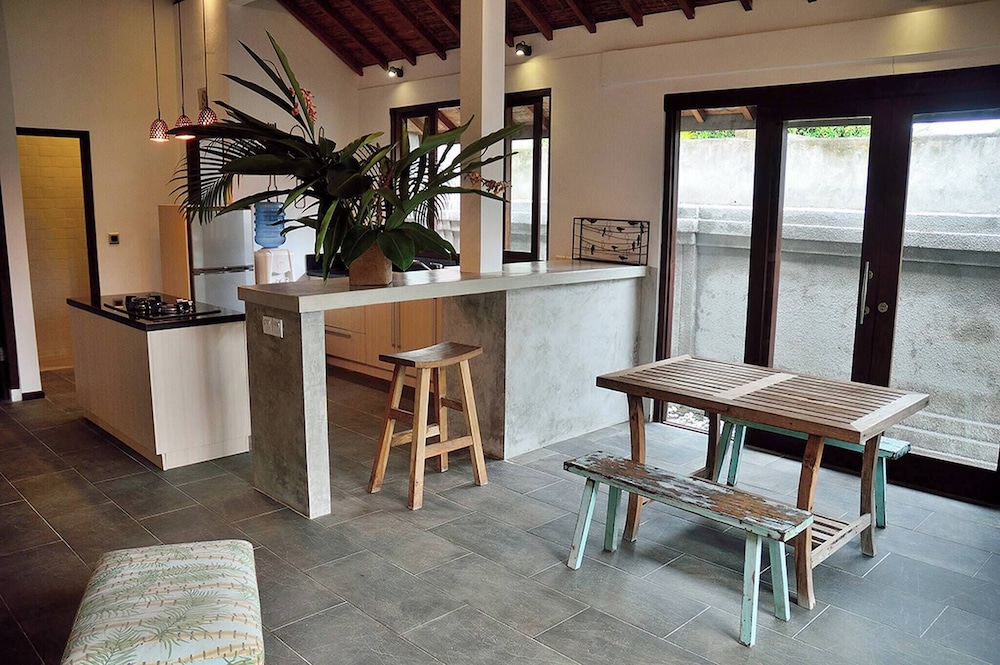 Lush 1 BR Private Pool Villa Inseminyak