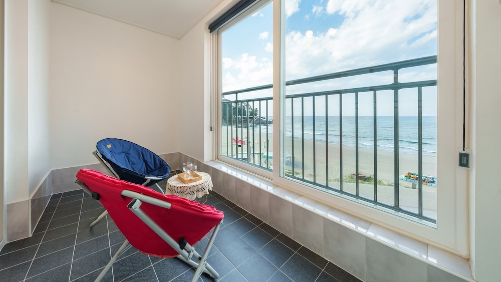 Samcheok Kong & Bee Ocean View Spa Pensi