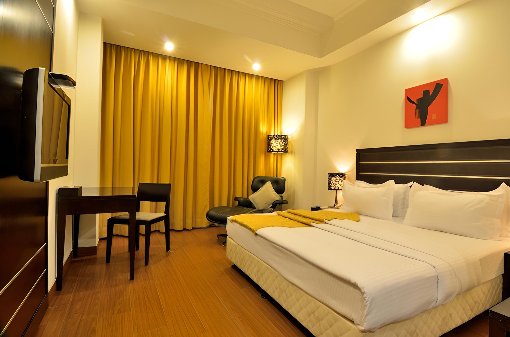 Lakshya's Hotel