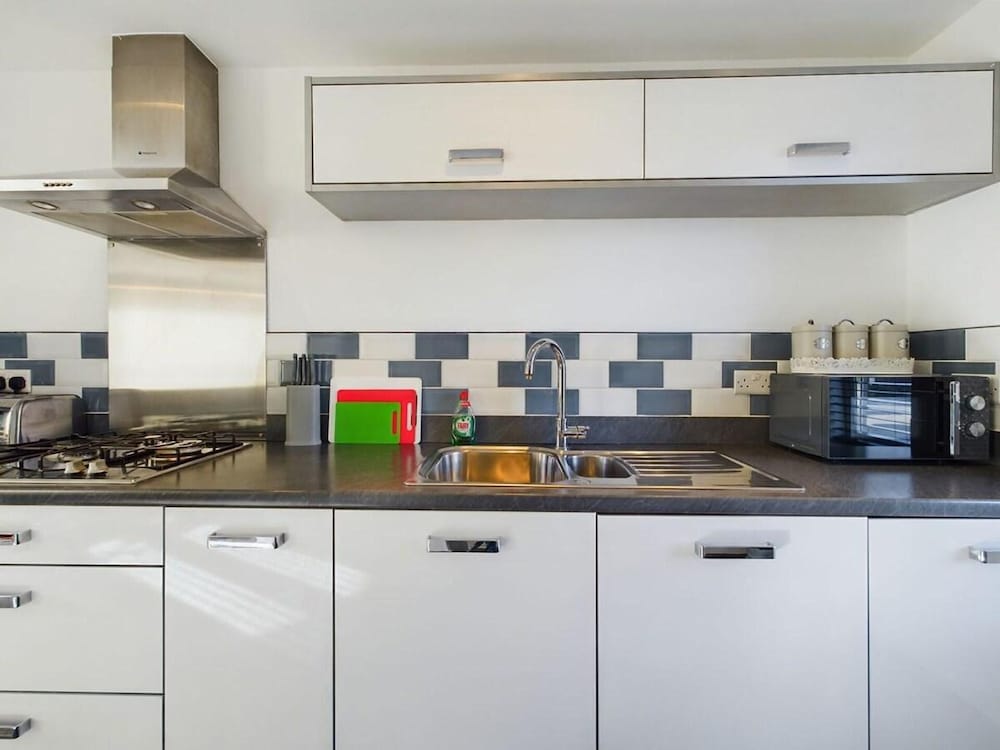 Riverfront Staffordshire Retreat