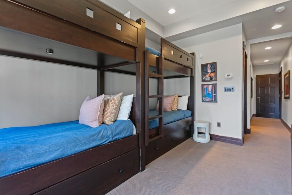 301 - Three Bedroom Flagstaff 3 Condo