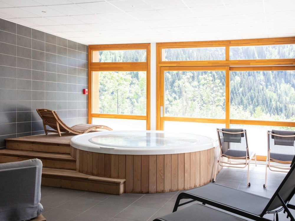 Apartment in Vaujany Near Alpe D'huez Slopes