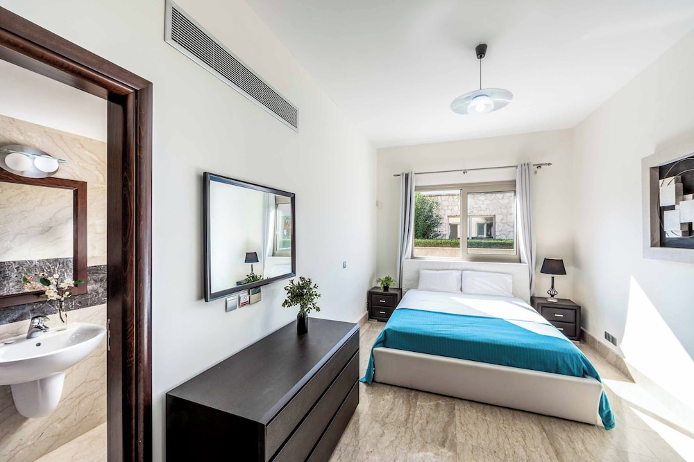 Harmonia Beach Villa