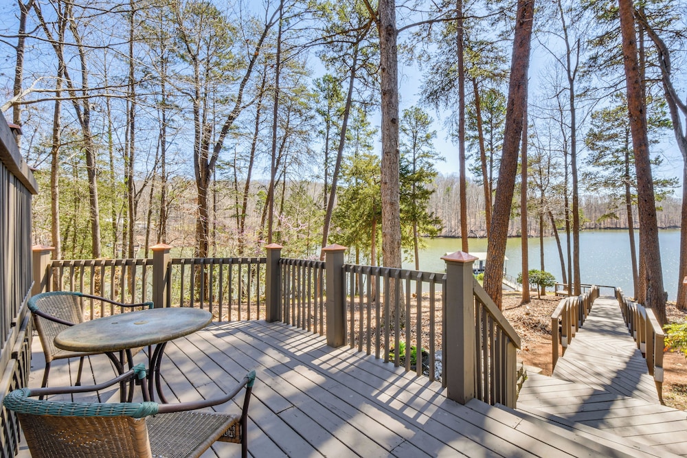 Lake Hartwell Haven w/ Boat Dock in Westminster!