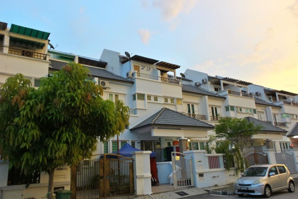OYO 89880 Vstay 2 Guesthouse photo 1