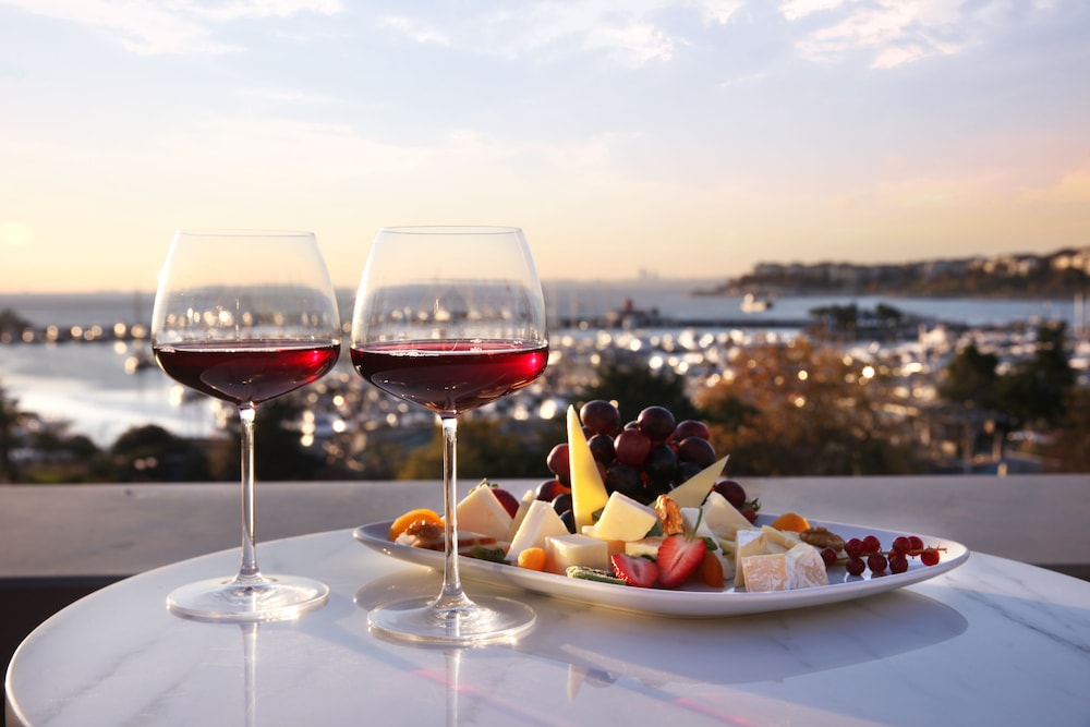 39 Kalamış Marina Oteli - Image 59