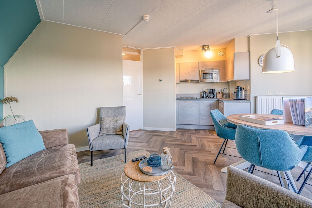 Nice Apartment Near the Center of De Koog