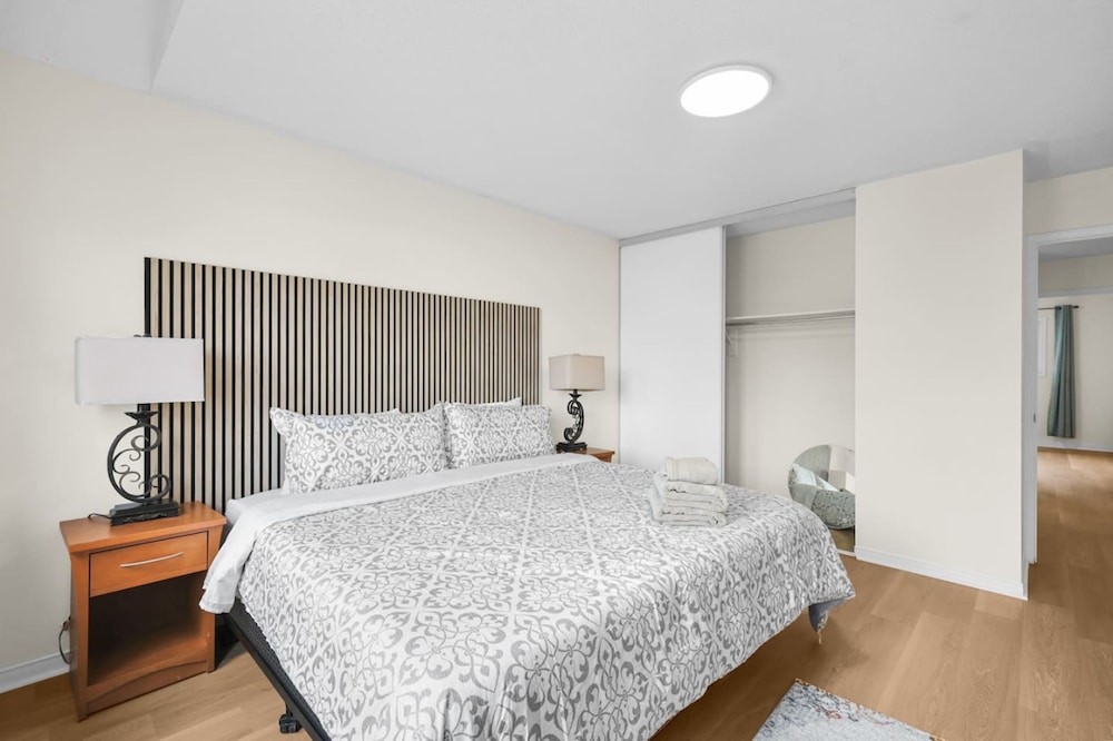 Newly Renovated 3BR in Whitby Family-friendly