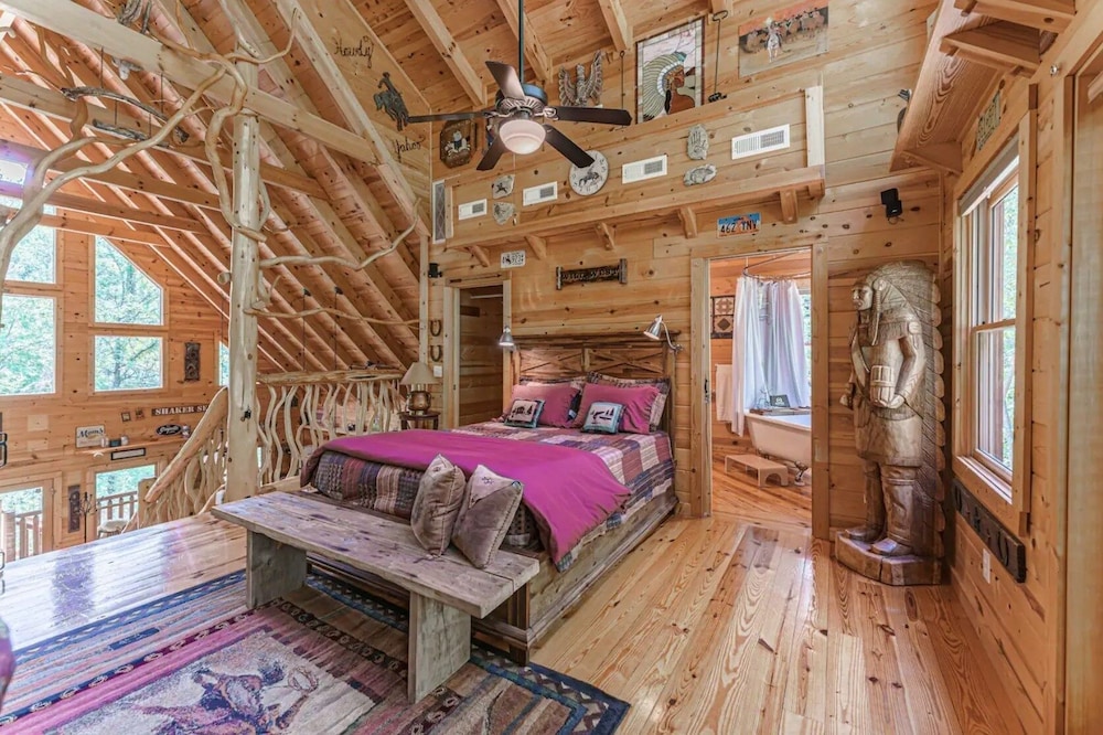 Powdermill Hill Cabin 3 Bedroom Cabin by RedAwning view 3