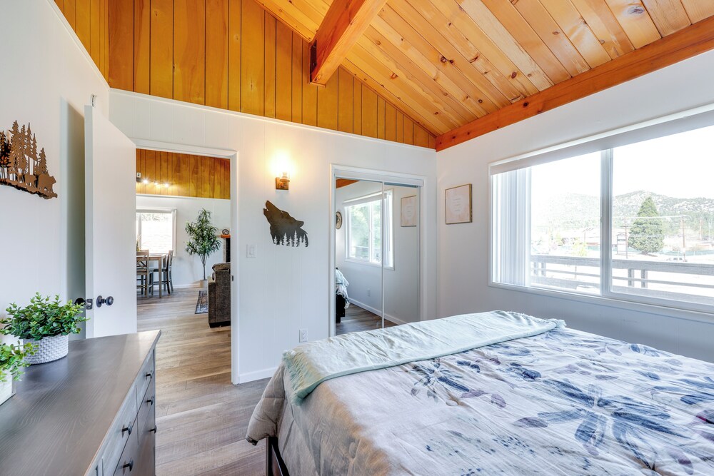 Close to Skiing & Lake: Big Bear Mountain Getaway