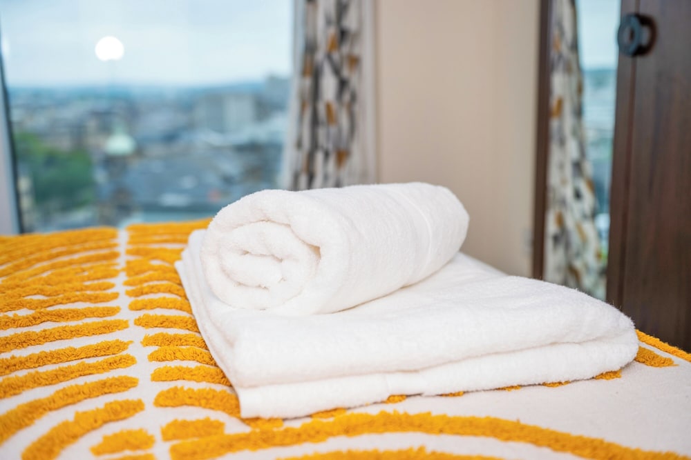 City Centre Location-family Friendly-free Parking
