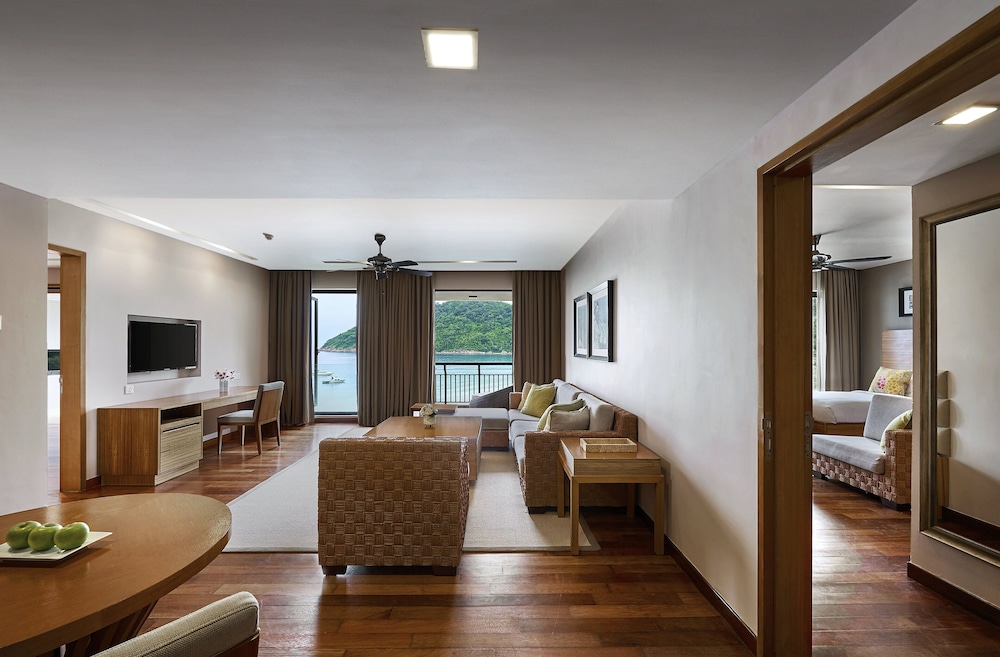 The Taaras Beach & Spa Resort 56