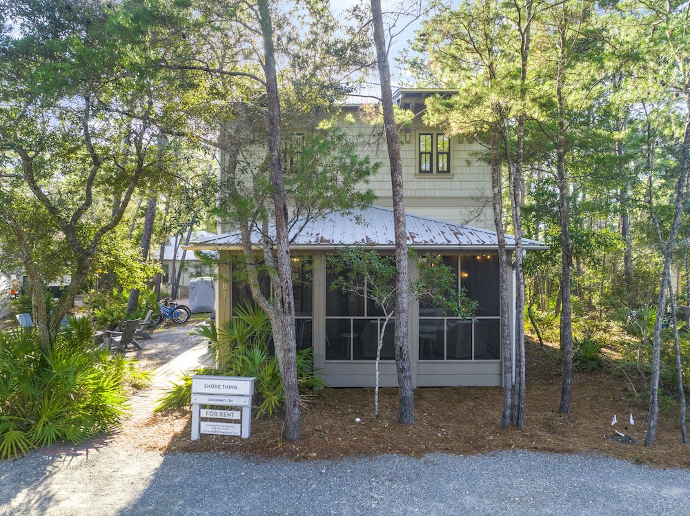 Magnolia Cottages by the Sea by Panhandle Getaways