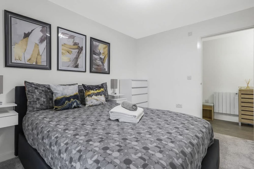 Harmony 5 Mins to City Centre Balcony Fast Wifi