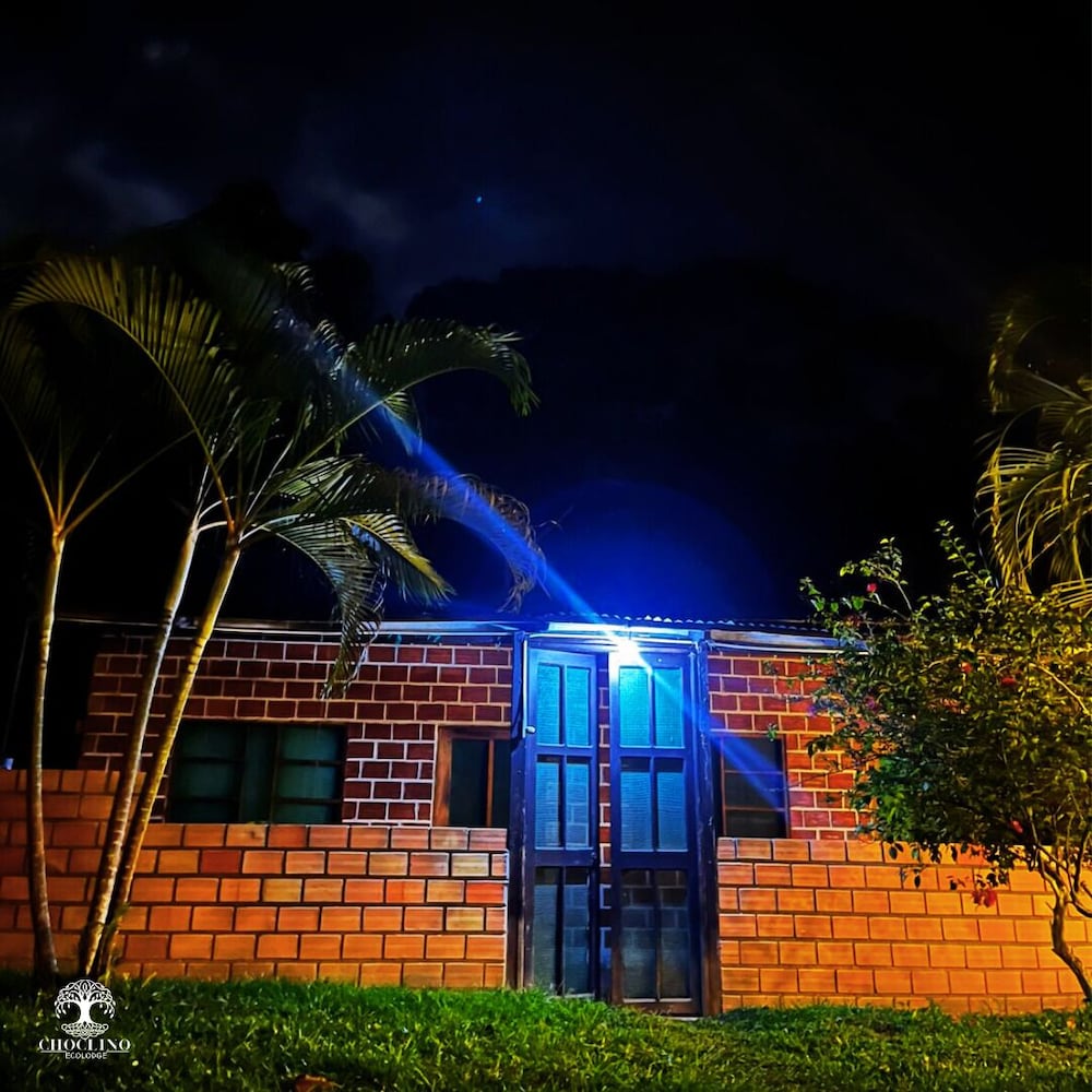 CHOCLINO ECOLODGE BUNGALOWS