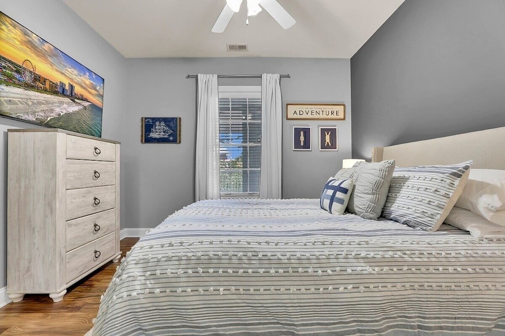 Magnolia Pointe Luster Leaf 4875-304 3 Bedroom Condo