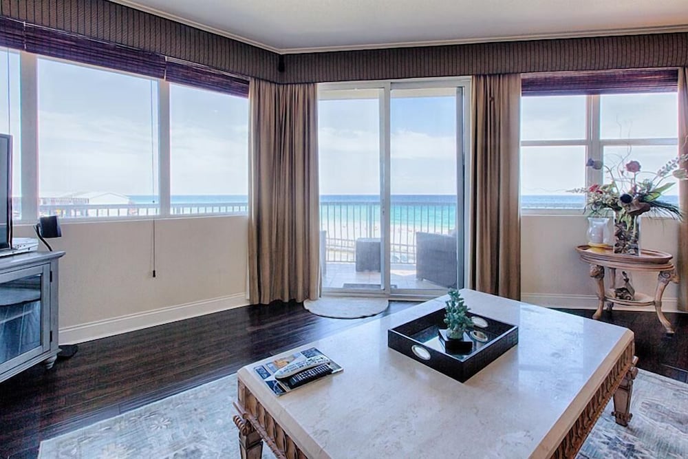 MEDITERRANEA 401A 3 Bedroom Holiday Home by Five Star Properties