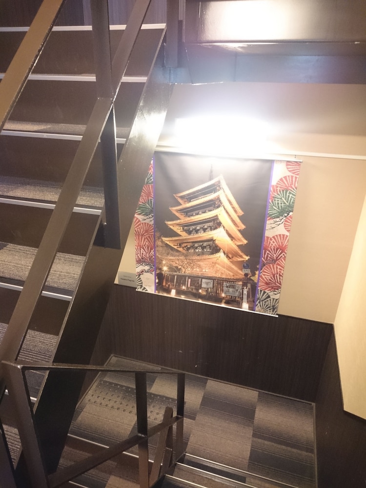 Bochibochi Karasuma