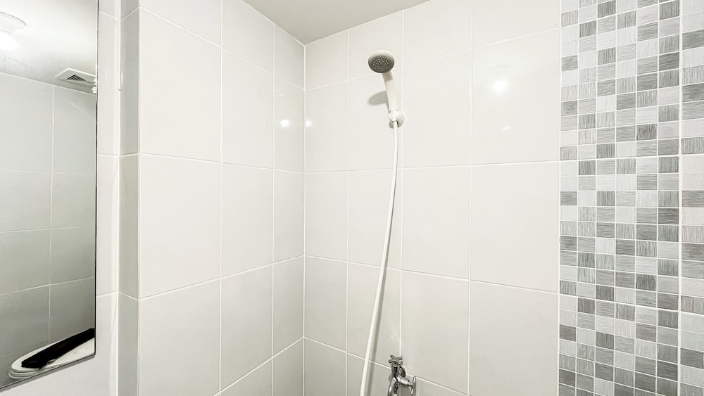Simple Designed 2Br Near Tokyo Hub At Tokyo Riverside Pik 2 Apartment