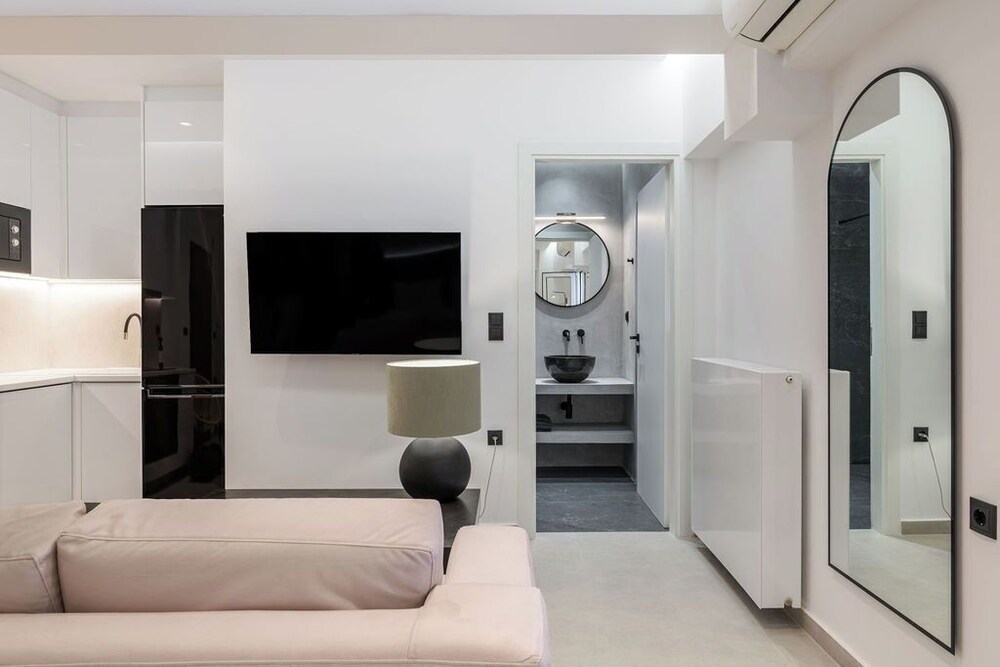 Loom Suite Downtown Athens