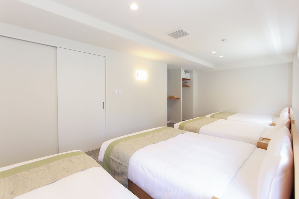 HOTEL Tiara