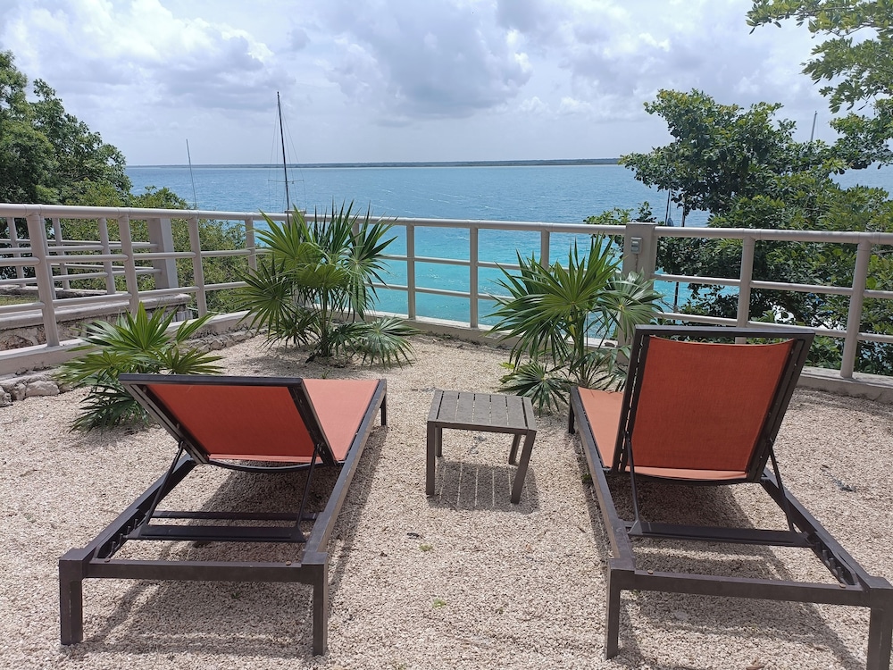 Glamping Asana Bacalar Breakfast & Kayak view 4