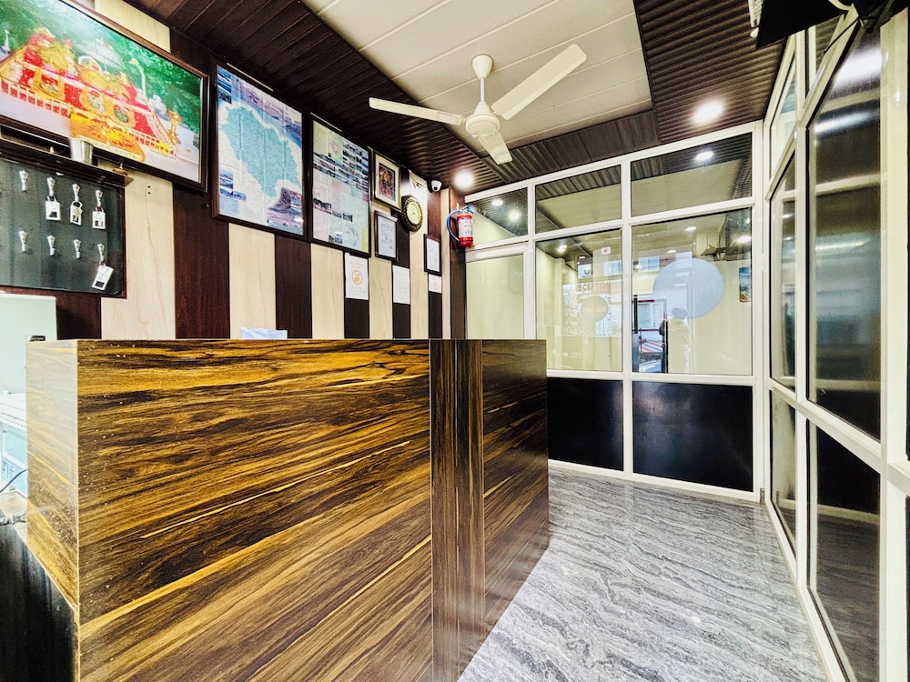 Hotel Homely Abode