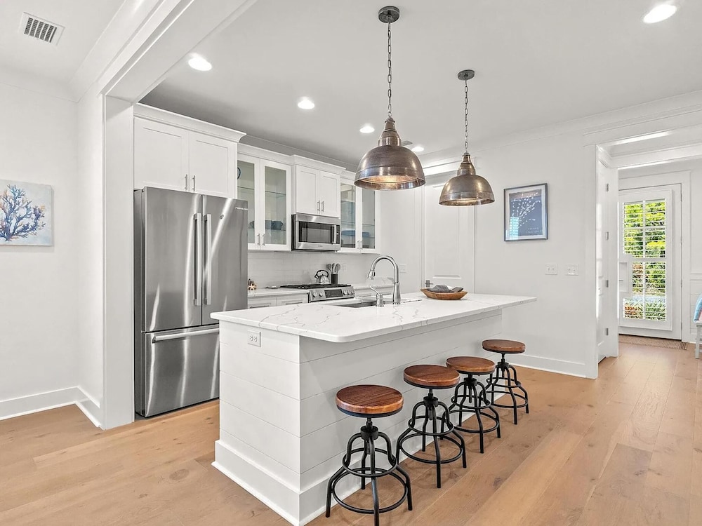 Sand Dollar Beach Cottage