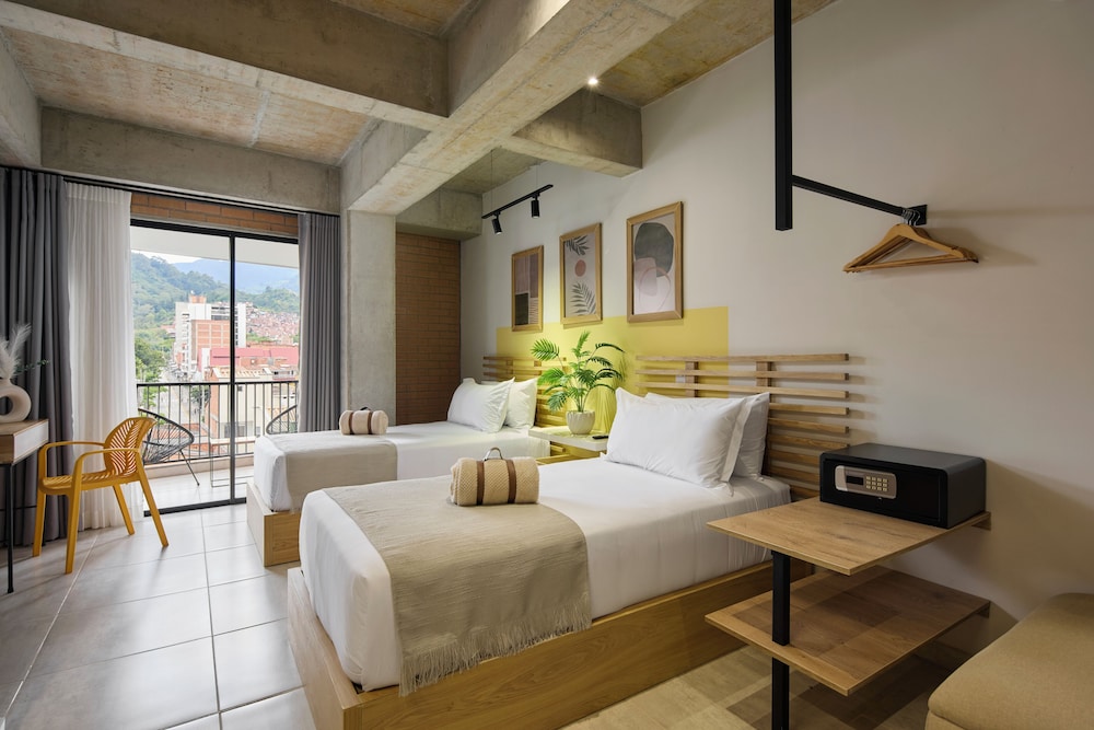 30 Living Suites